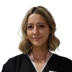  Lauren Oliver - Senior Clinical Embryologist